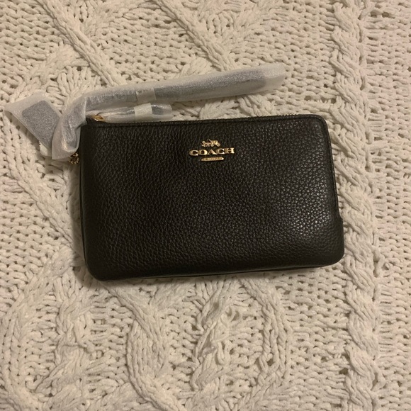Coach Handbags - Coach Wristlet